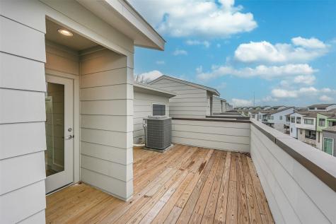2136 Dennis Street Houston TX 77004