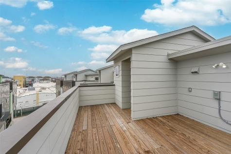 2136 Dennis Street Houston TX 77004