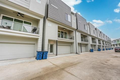 2136 Dennis Street Houston TX 77004