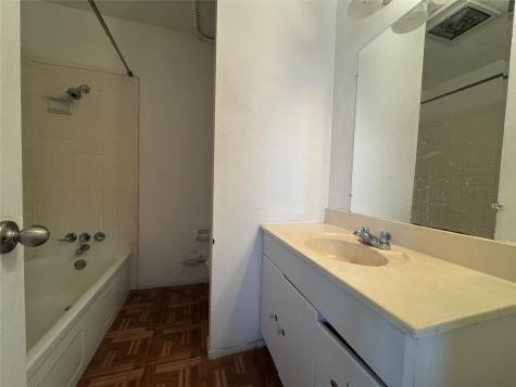 6405 Westward Street 22 Houston TX 77081