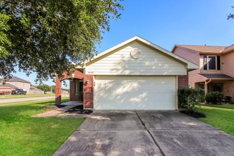 13103 Ridgewood Knoll Lane Houston TX 77047