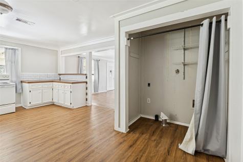 111 Lazy Trail Montgomery TX 77316