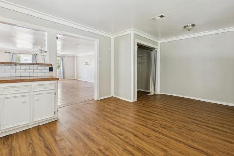 111 Lazy Trail Montgomery TX 77316