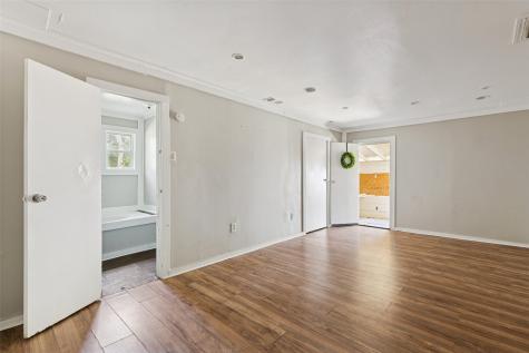 111 Lazy Trail Montgomery TX 77316