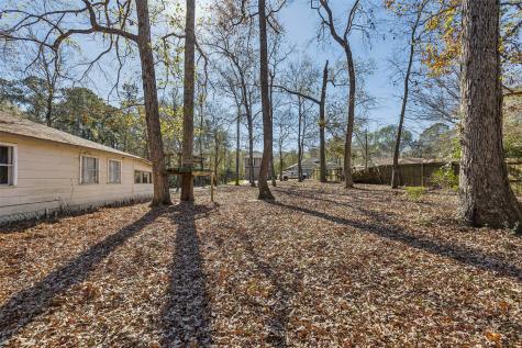 111 Lazy Trail Montgomery TX 77316