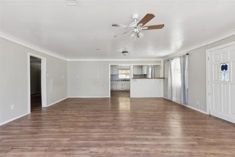 111 Lazy Trail Montgomery TX 77316