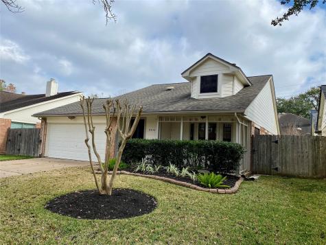 2015 Creek Valley Lane Sugar Land TX 77478