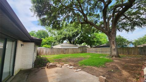 11710 N Petersham Drive Houston TX 77031