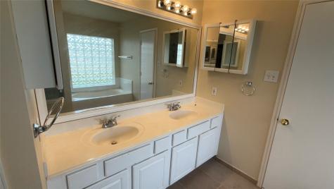 16806 Pheasant Creek Court Sugar Land TX 77498