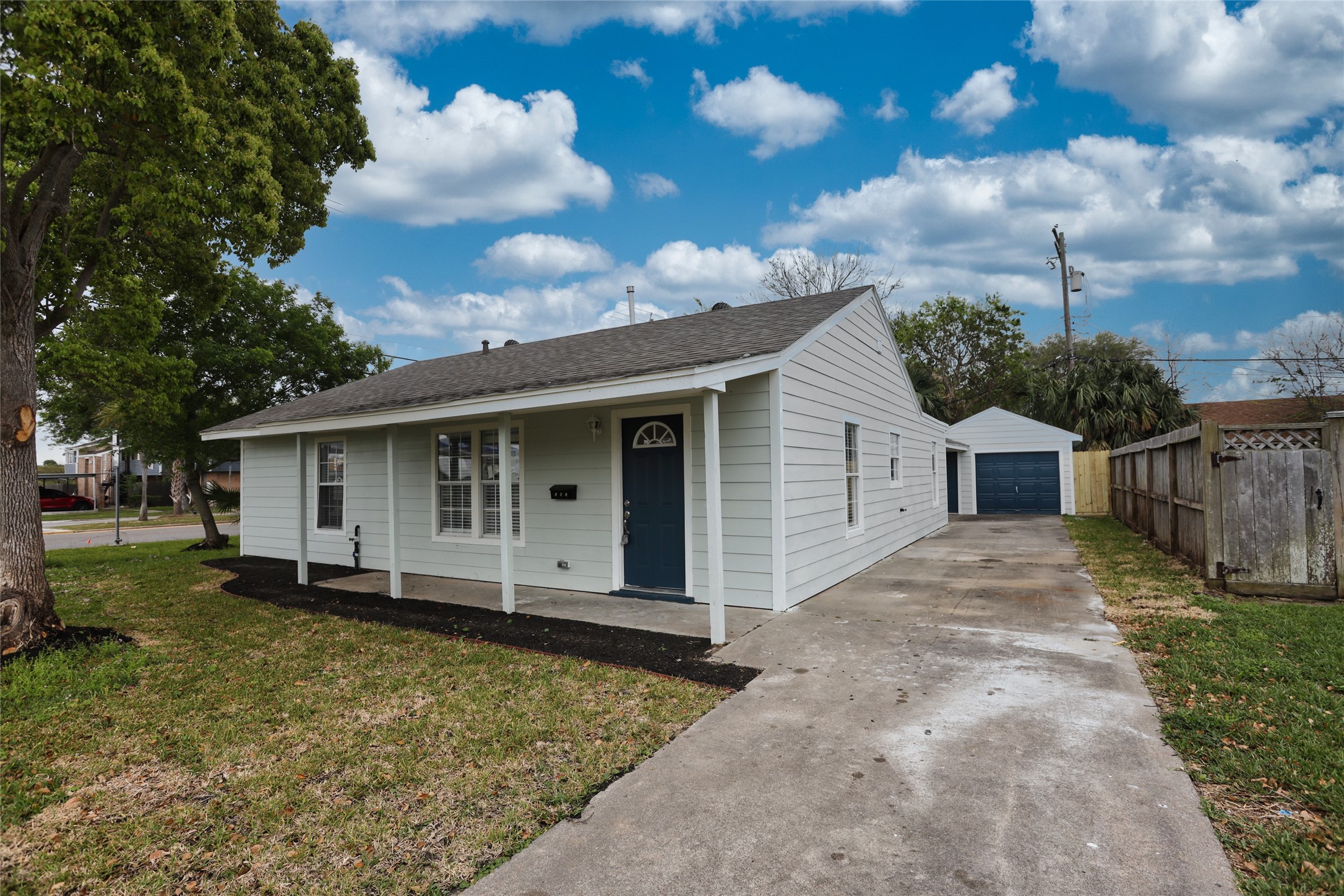 101 Bonita Avenue Galveston TX 77550