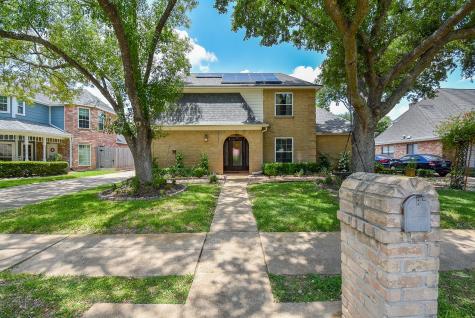 2110 Willowlake Drive Houston TX 77077