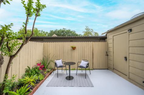 14723 Barryknoll Lane 107 Houston TX 77079