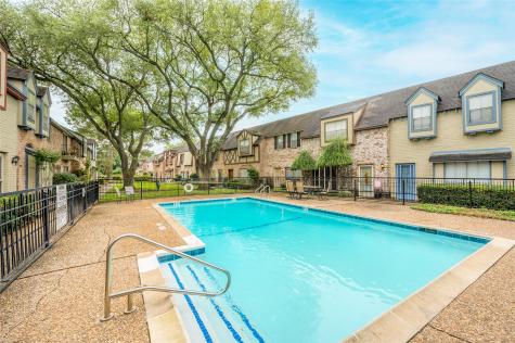 14723 Barryknoll Lane 107 Houston TX 77079