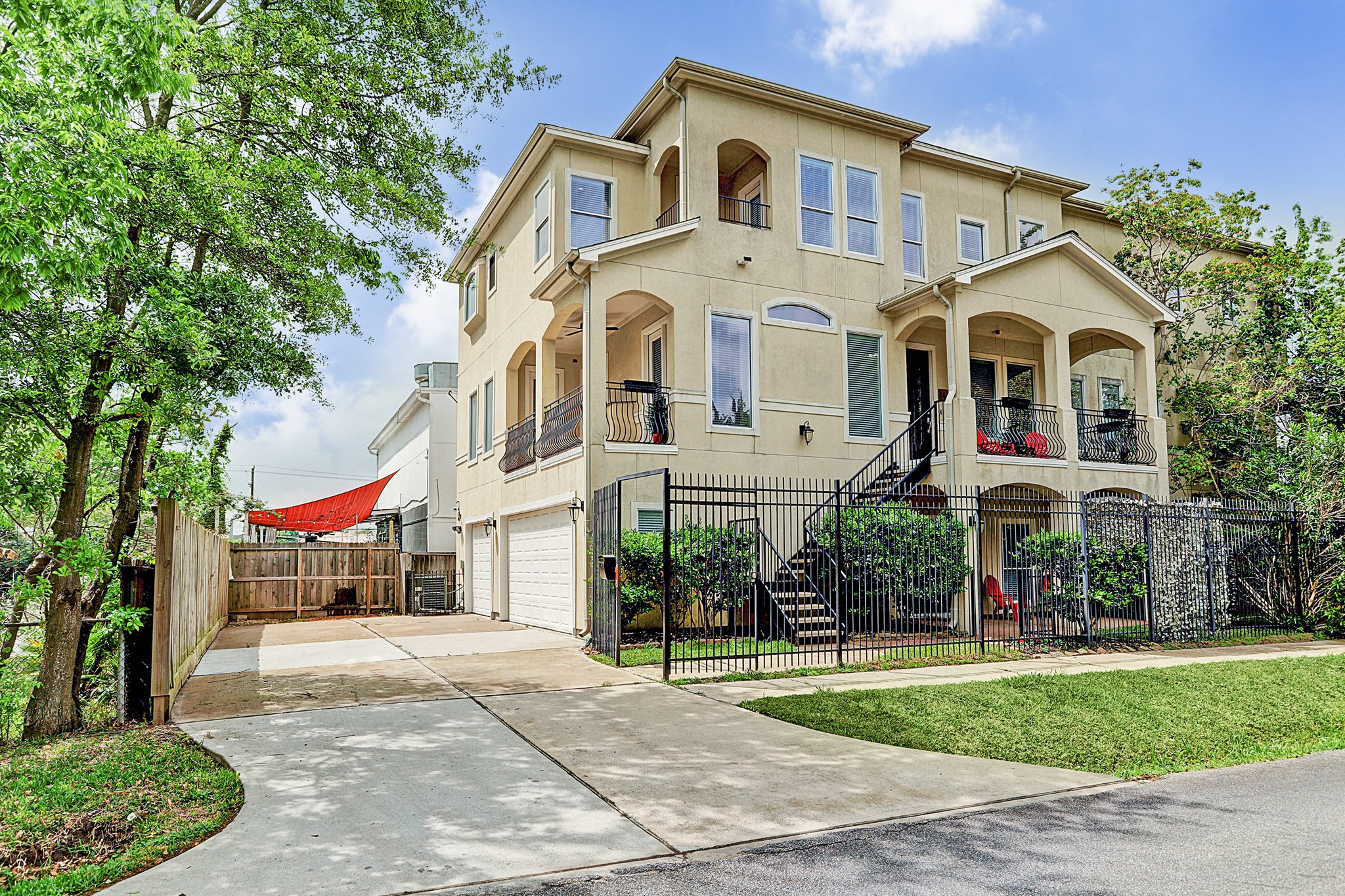 1617 Parker Street Houston TX 77007