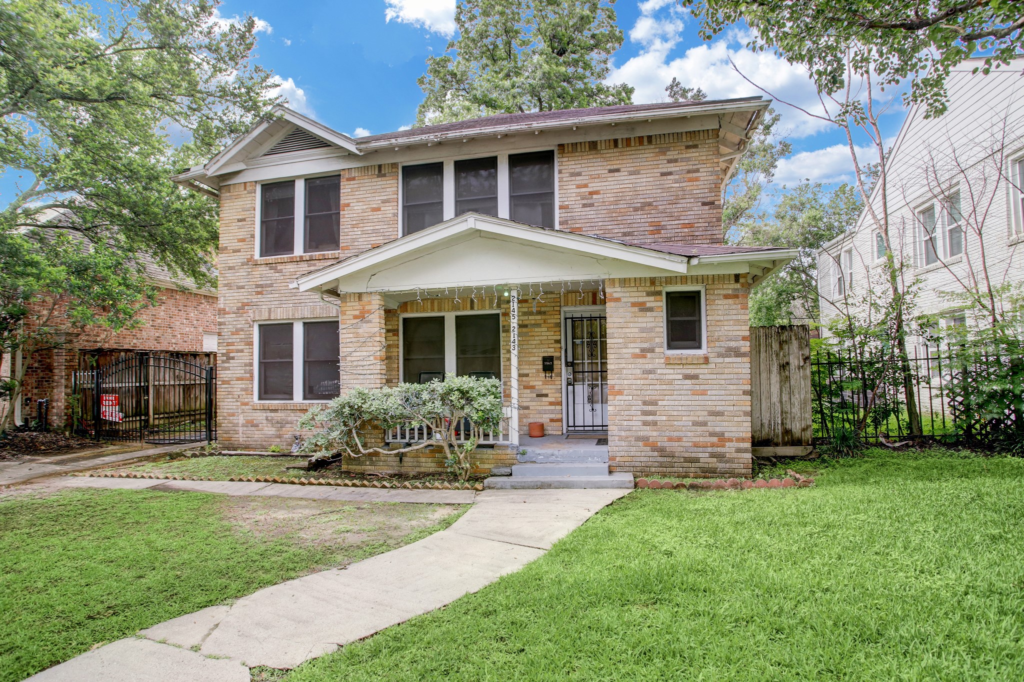 2145 Sul Ross Street Houston TX 77098