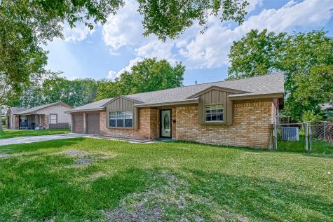 3926 Brookfield Drive Houston TX 77045
