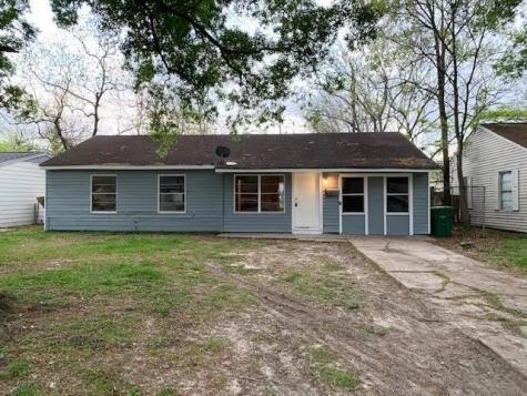 5226 Pensdale Street Houston TX 77033
