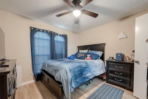 727 Bunker Hill Road 33 Houston TX 77024