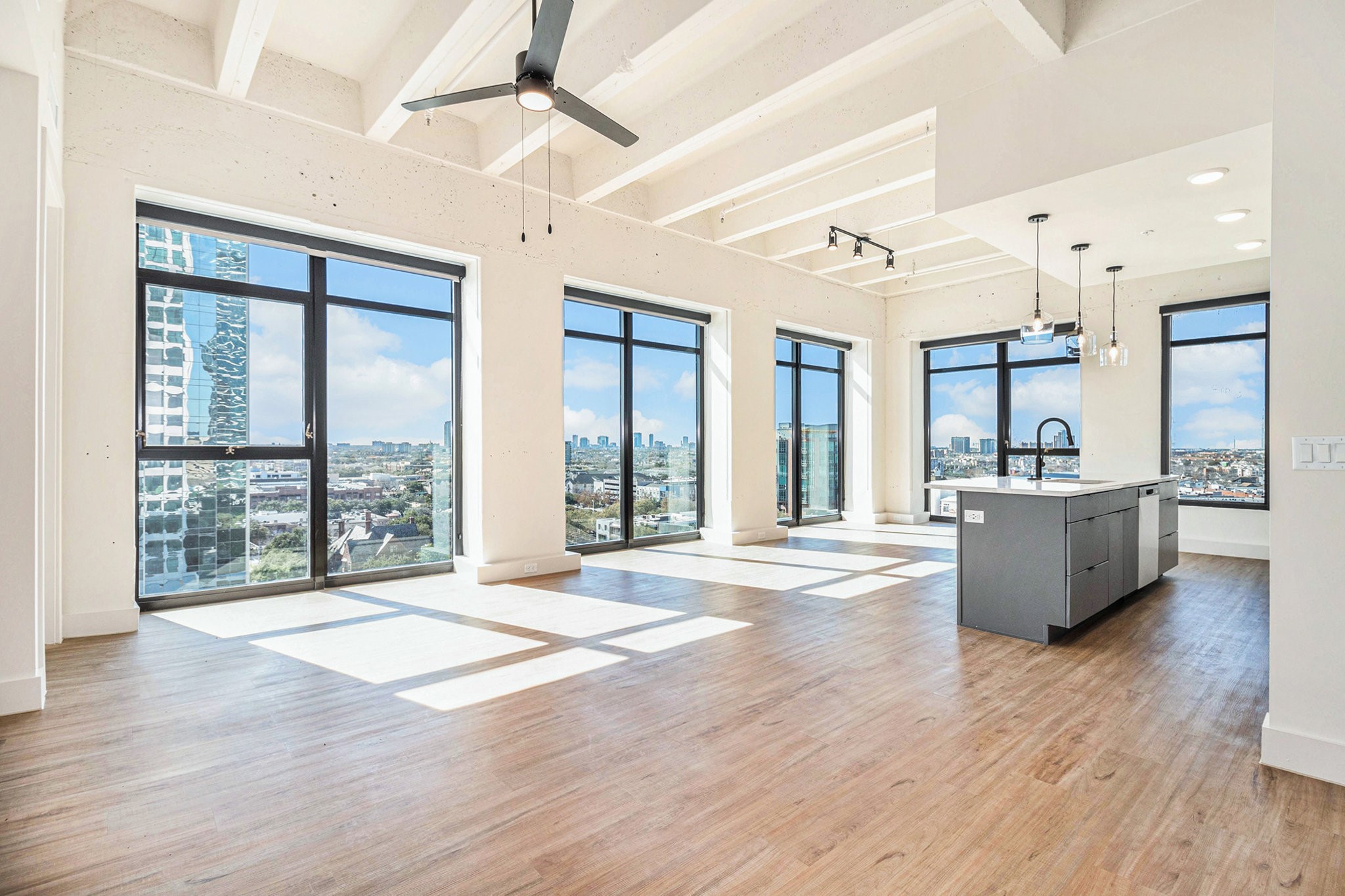 1801 Smith Street 2015 Houston TX 77002