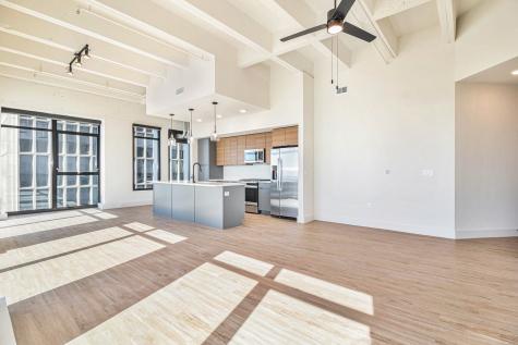 1801 Smith Street 2015 Houston TX 77002