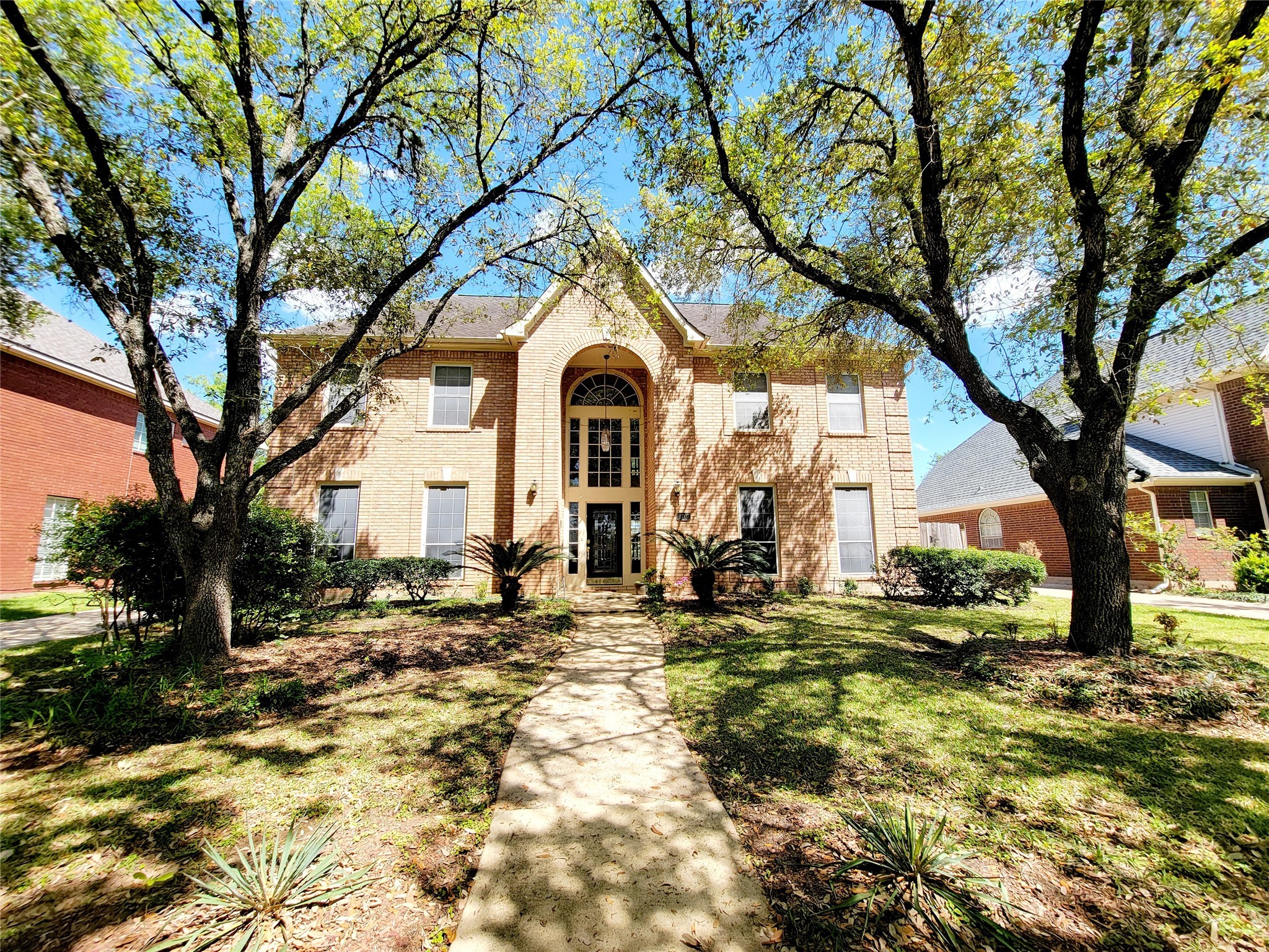 2707 Oakland Drive Sugar Land TX 77479