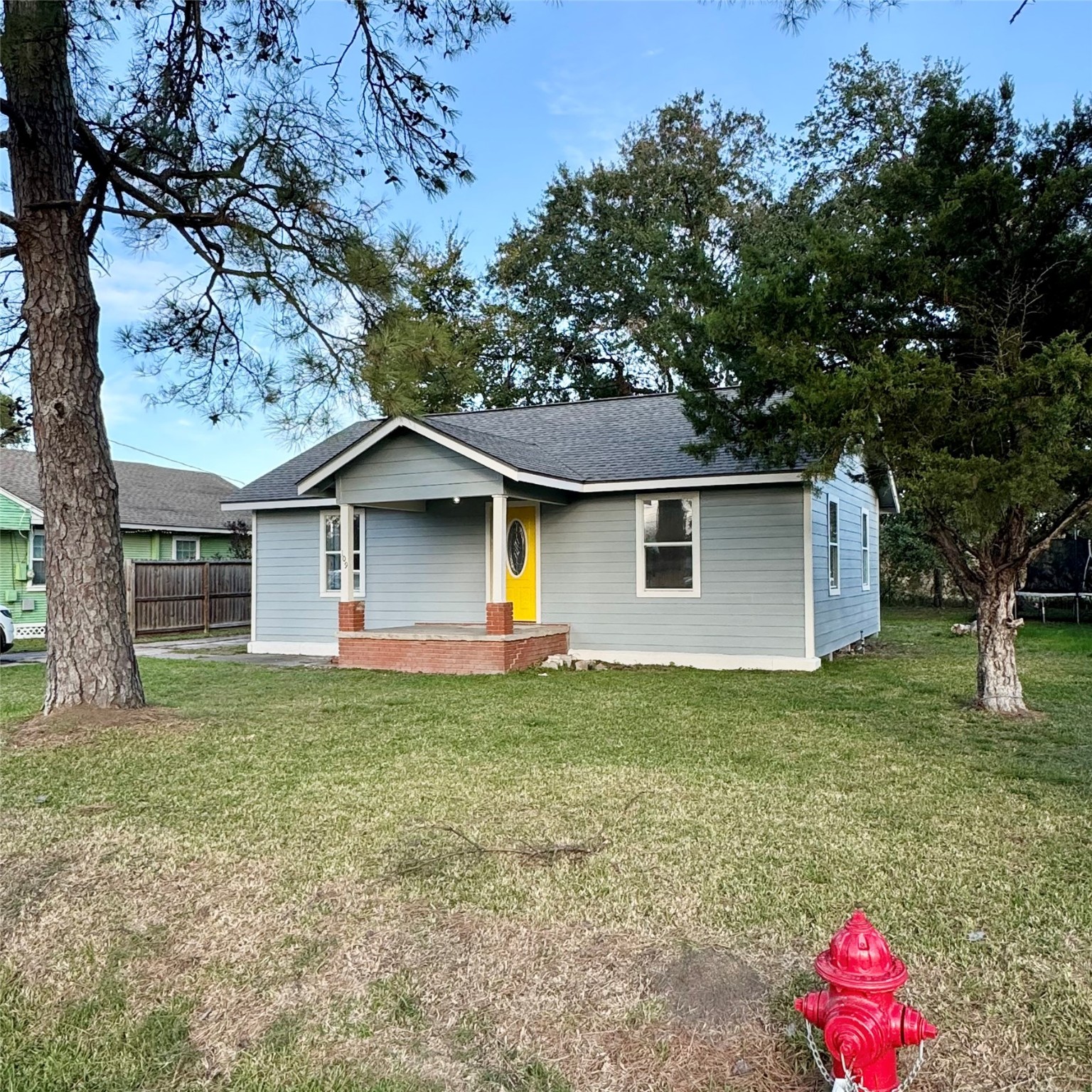 109 Gossett Street Highlands TX 77562