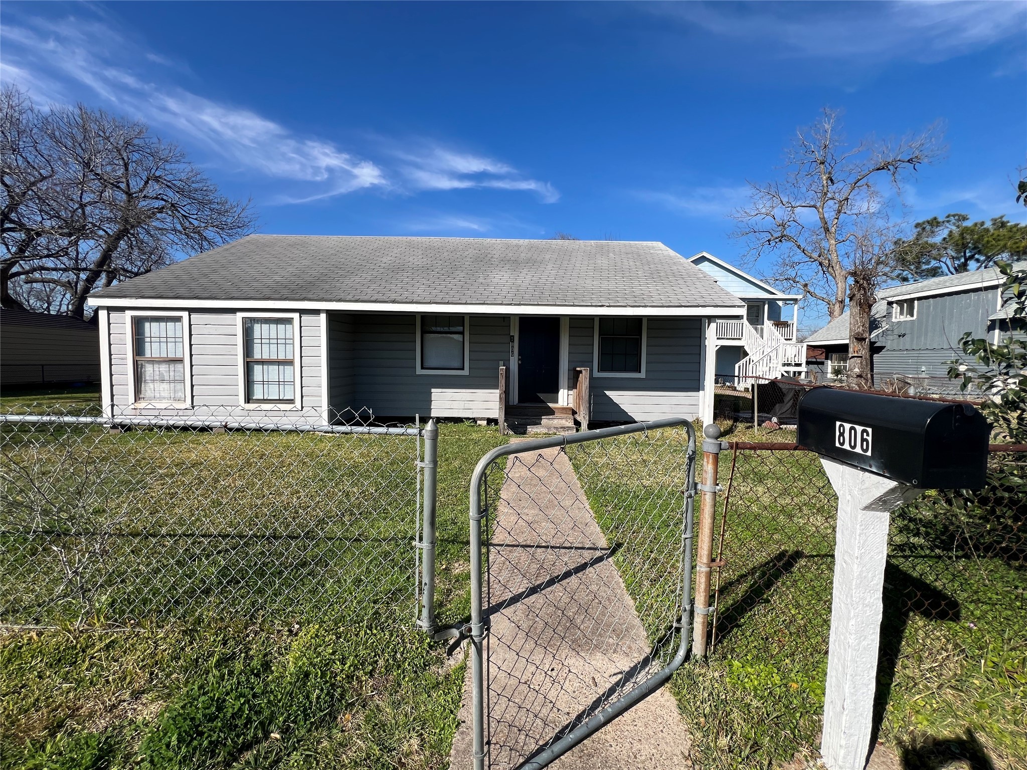 806 14th Avenue N Texas City TX 77590
