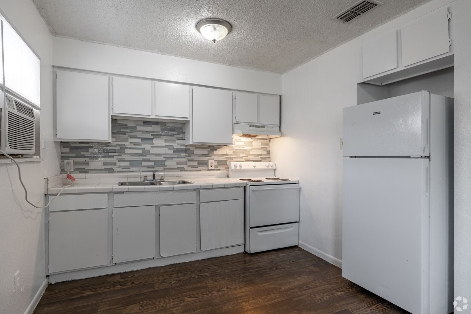 1010 Behmann Street Corpus Christi TX 78418