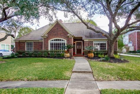 4923 Canterbury Lane Sugar Land TX 77479