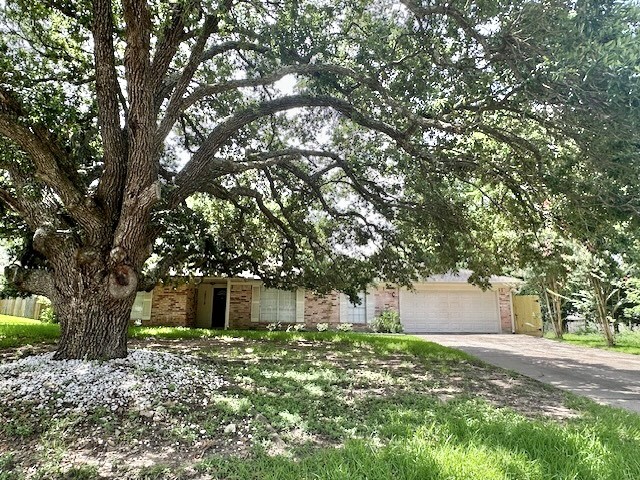 12315 Hawthorne Drive Montgomery TX 77356