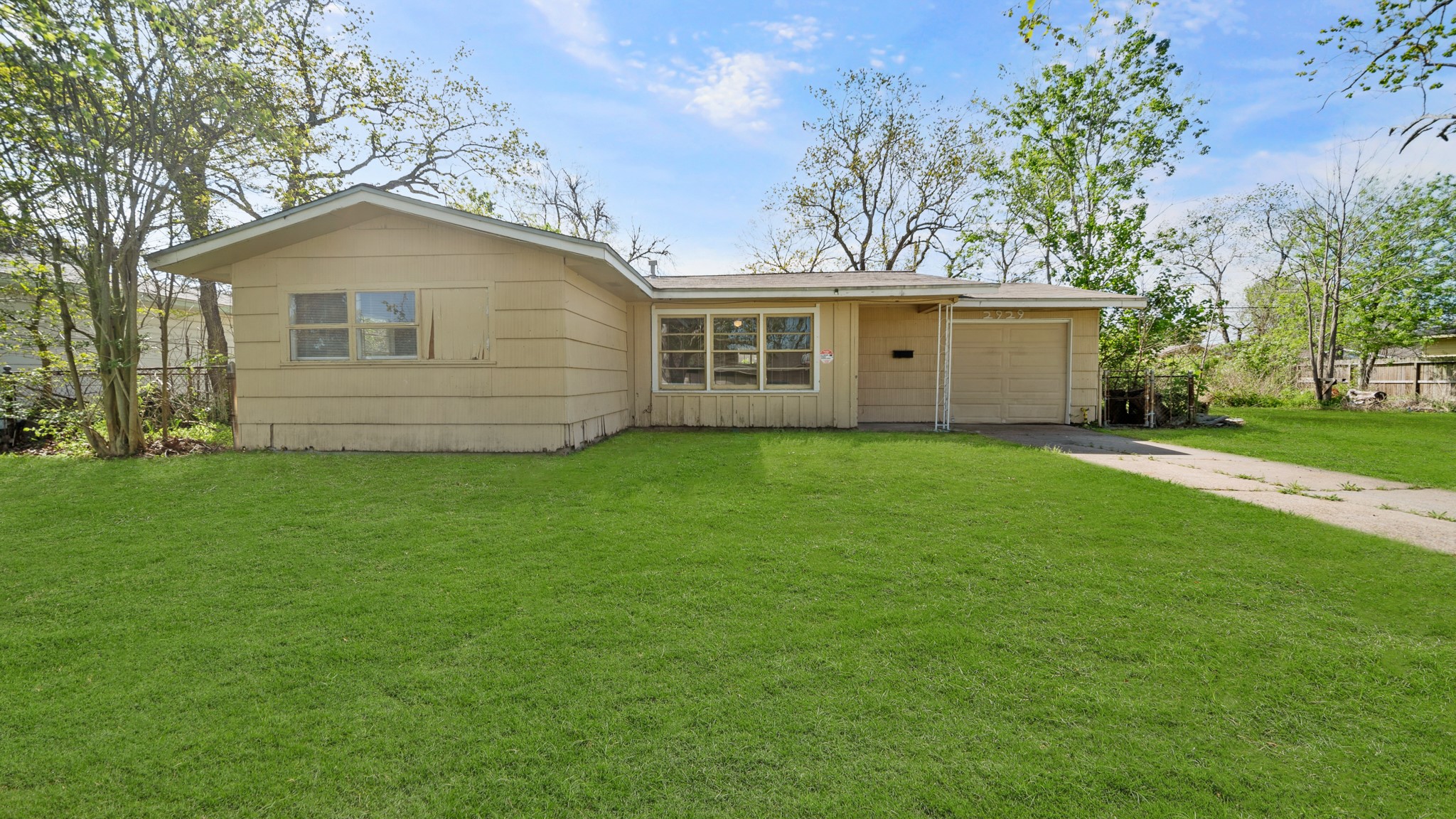 2929 Vance Avenue Texas City TX 77590