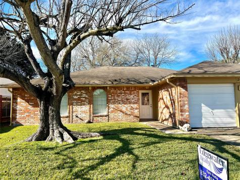 2406 Farriers Bend Drive Friendswood TX 77546