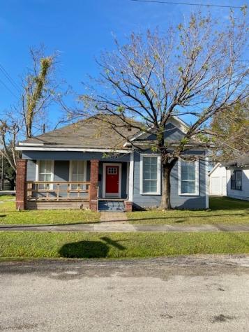 2103 Thomas Street Houston TX 77009