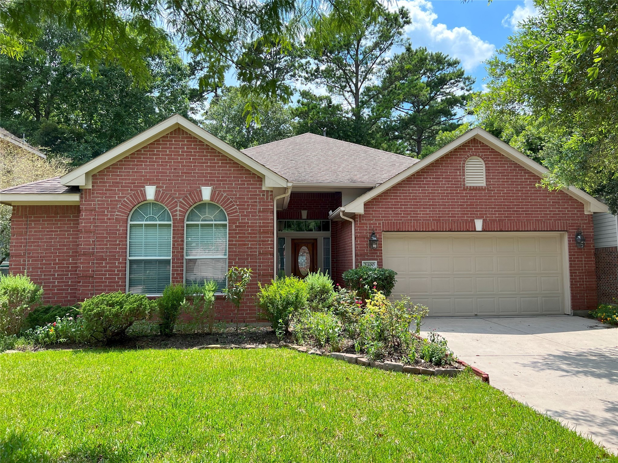 2400 Springwood Glen Lane Conroe TX 77304