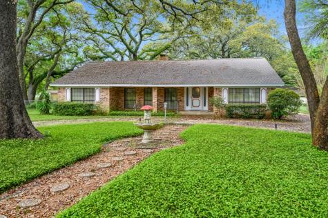 103 Memorial Lane Columbus TX 78934