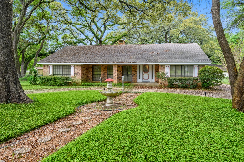 103 Memorial Lane Columbus TX 78934