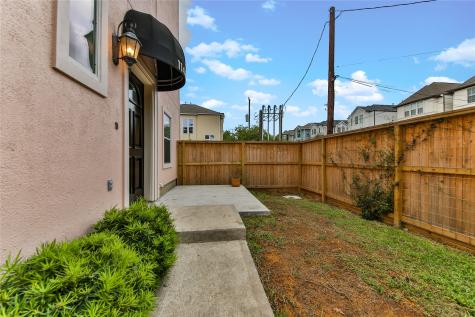 1148 W 25th Street H Houston TX 77008