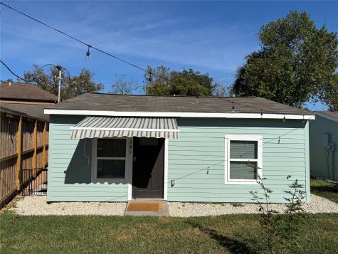 3812 Fulton Street Houston TX 77009
