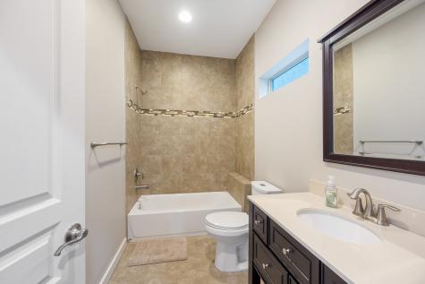 5735 Petty Street Houston TX 77007