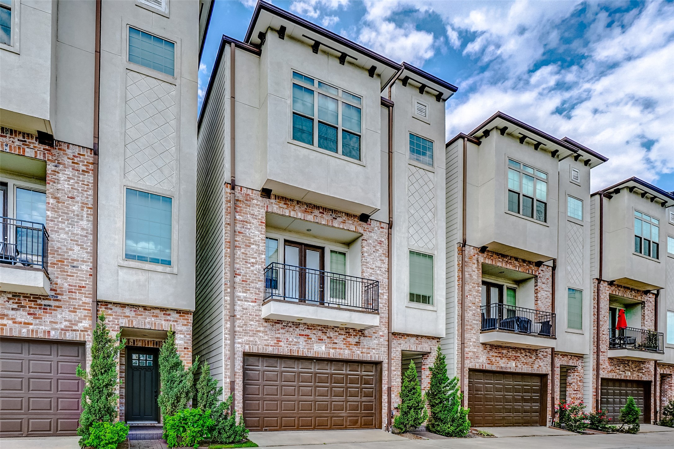 2209 Chenevert Street C Houston TX 77003