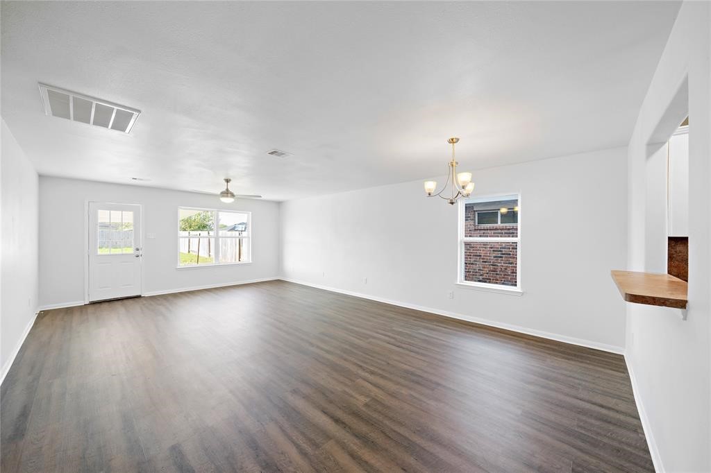5114 Park Village Drive Houston TX 77048