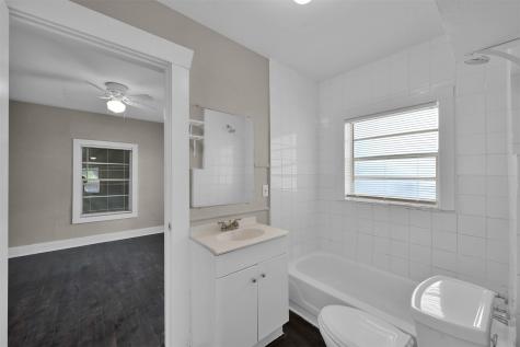4208 Delhi Street Houston TX 77022