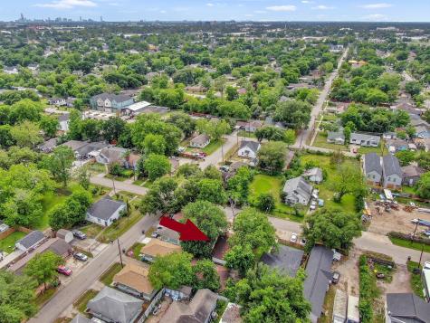 4208 Delhi Street Houston TX 77022