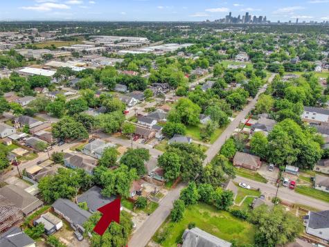 4208 Delhi Street Houston TX 77022