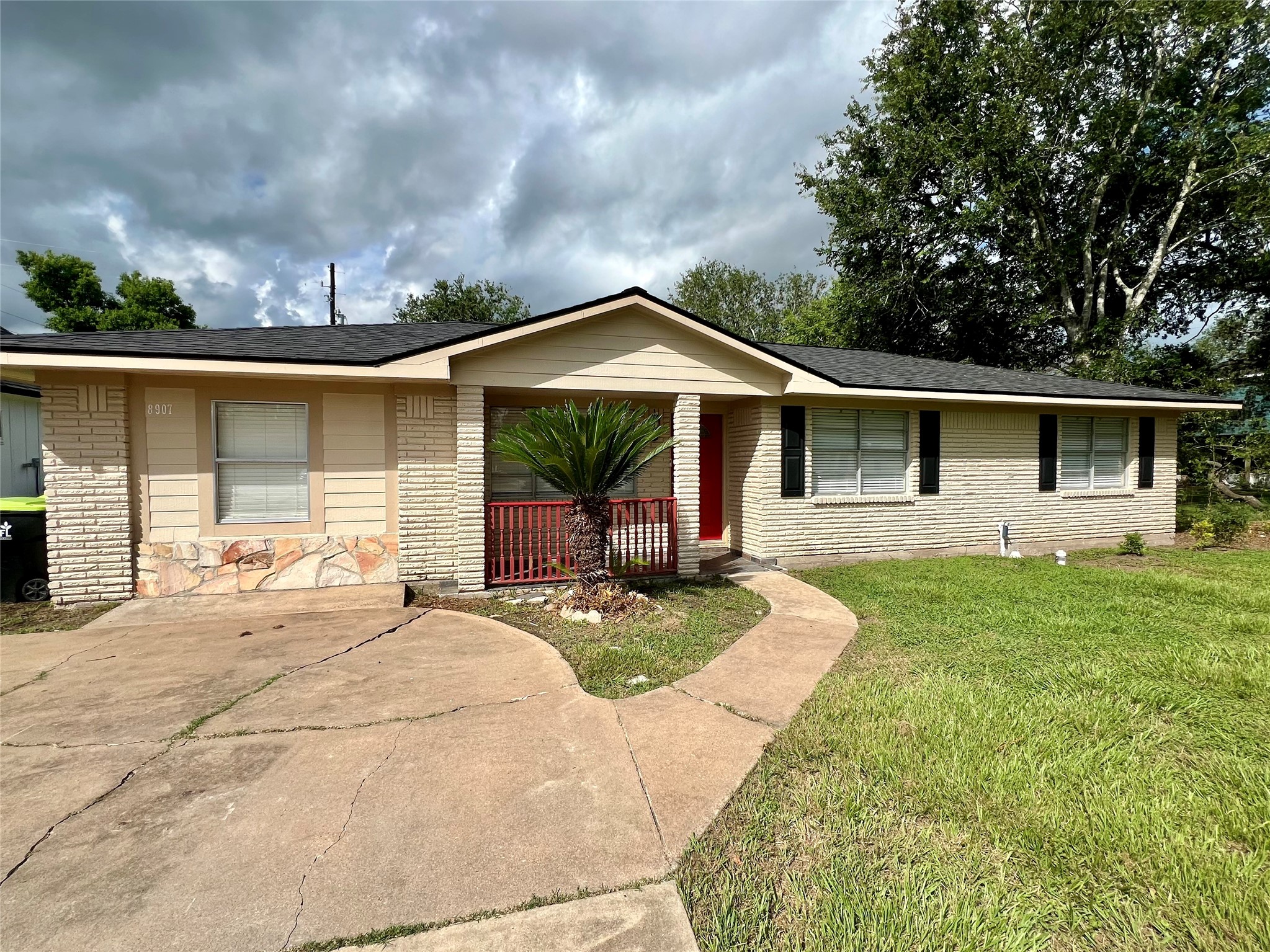 8907 Noble Street Needville TX 77461