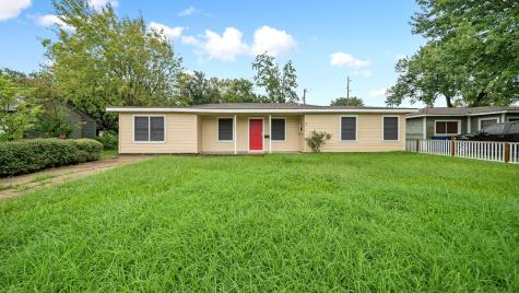 214 14th Street N Texas City TX 77590