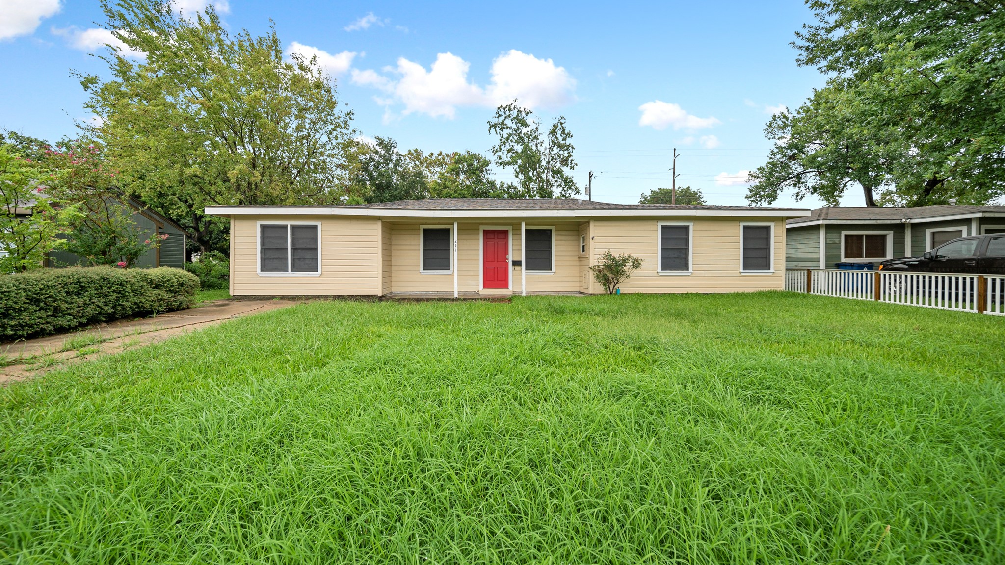 214 14th Street N Texas City TX 77590