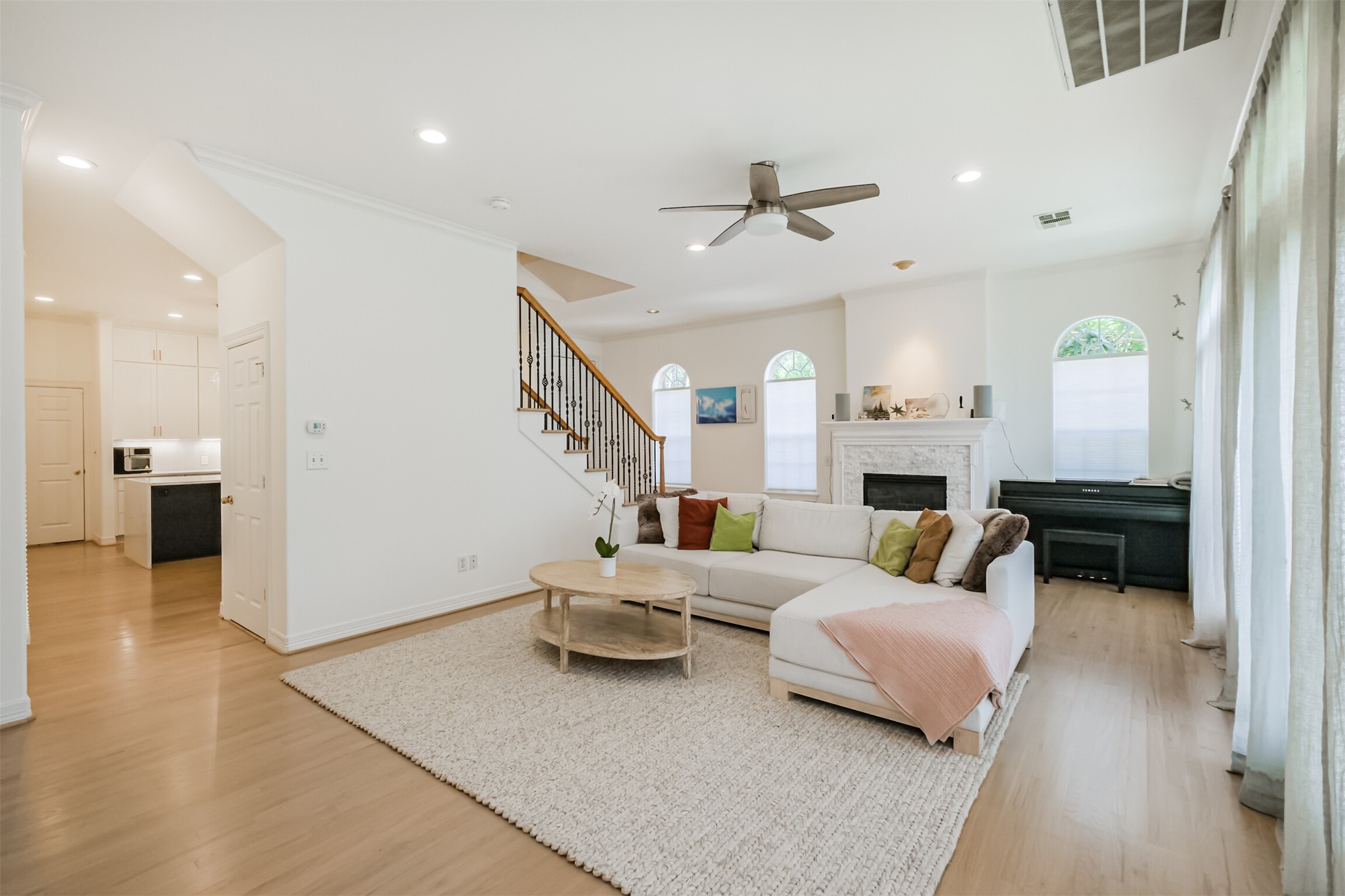 711 Sandman Street Houston TX 77007
