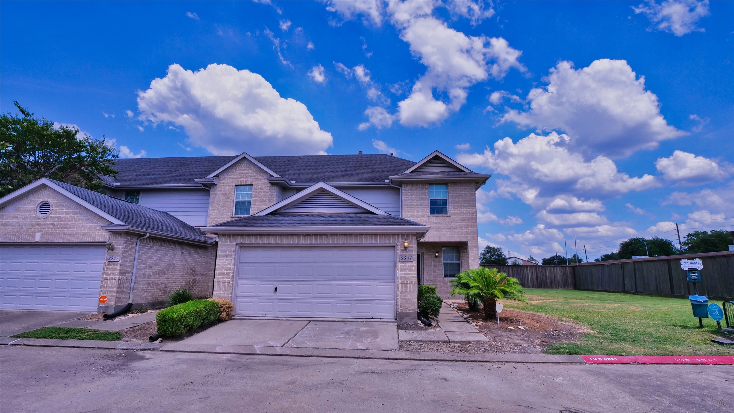 2931 Meadowglen Cove Houston TX 77082