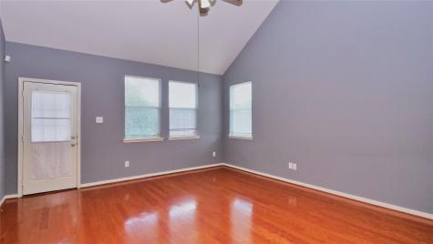 2931 Meadowglen Cove Houston TX 77082